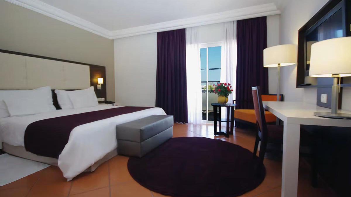 Kenzi Eurpopa - pok&oacute;j