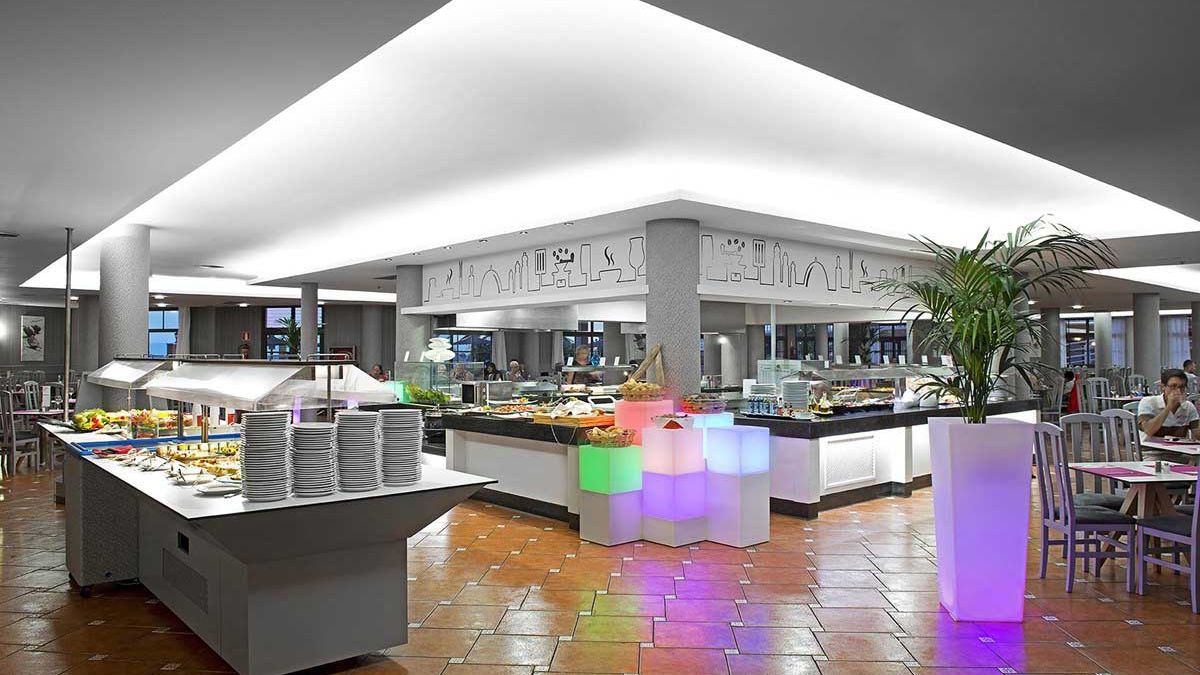 Elba Castillo San Jorge & Antigua -  bufet