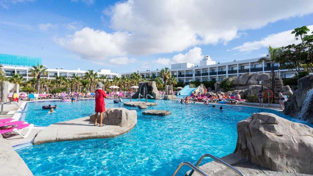 Blue Sea Costa Bastian - basen