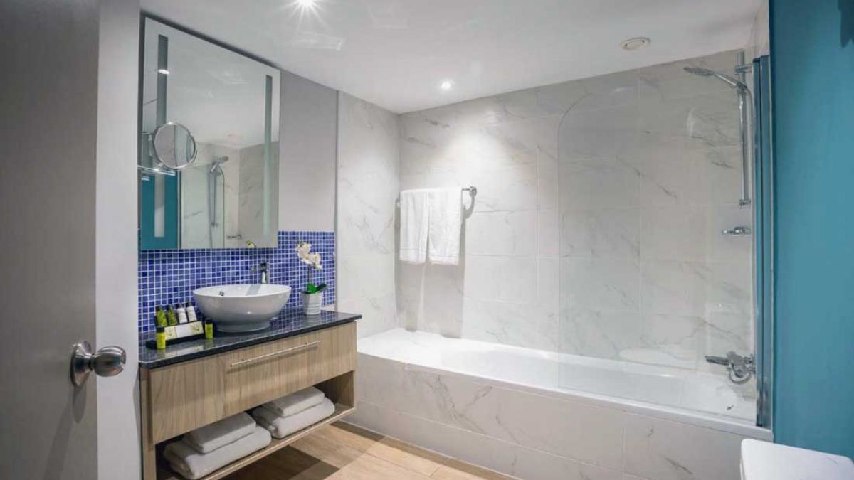 Leonardo Laura Beach & Splash Resort - łazienka