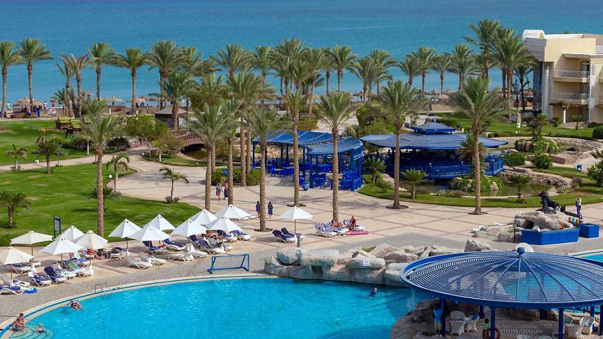 Palm Royale Resort Soma Bay