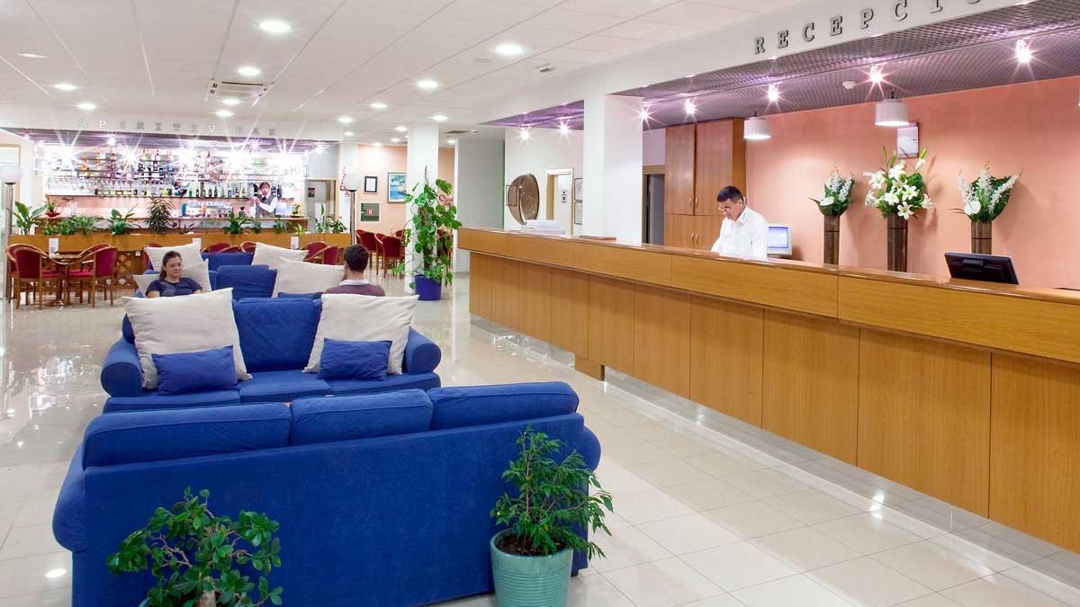 Wyloty, wyjazdy z UK