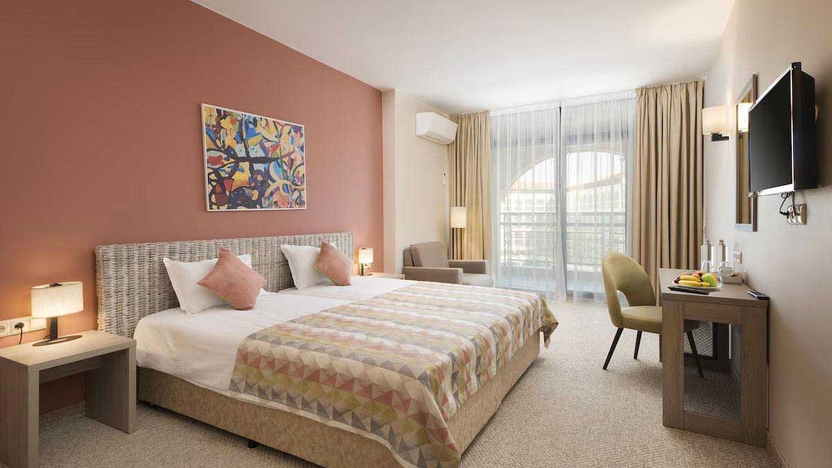 Melia Sunny Beach Resort - pok&oacute;j