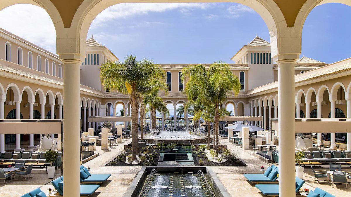 Gran Meli&aacute; Palacio de Isora - taras