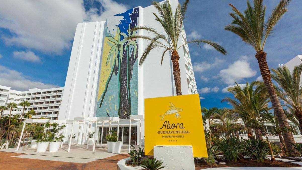 St. George Beach Hotel & Spa Resort  - wejście