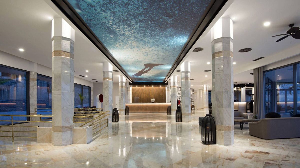 Baia Azul - recepcja