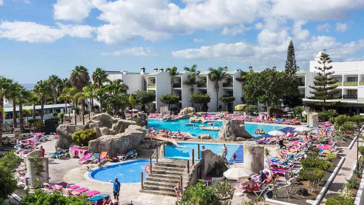 Blue Sea Costa Bastian - basen