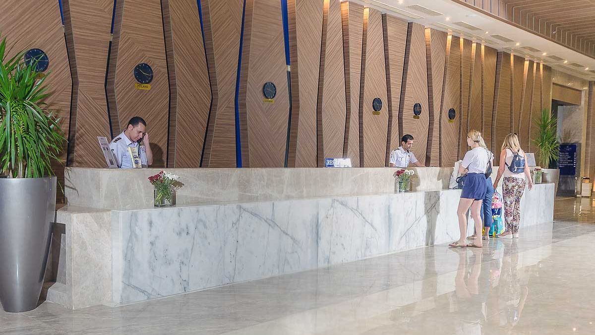 Polskie biuro podr&oacute;zy na Ealing