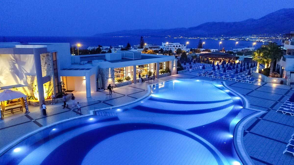 Grand Hotel Holiday Resort - basen