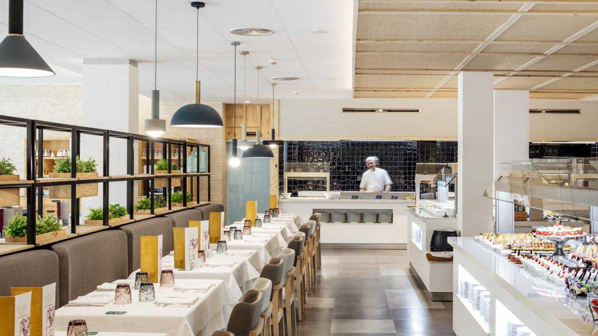 AQUA Hotel Bertran Park - bufet