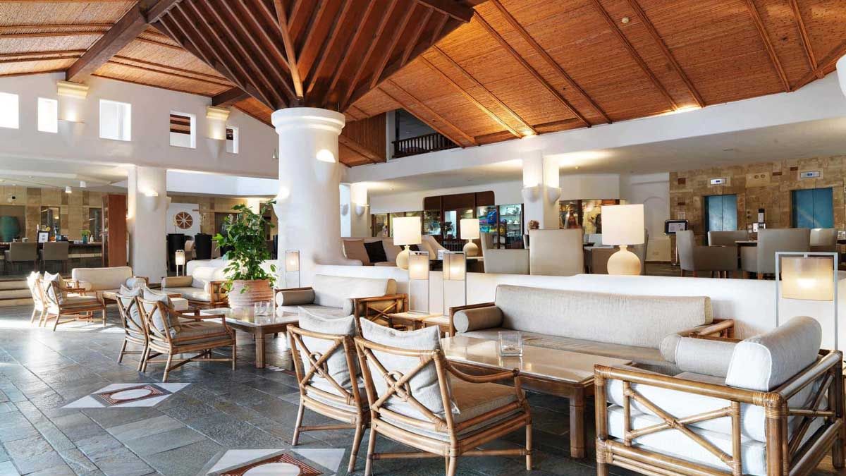 Coral Beach Hotel and Resort - lobby