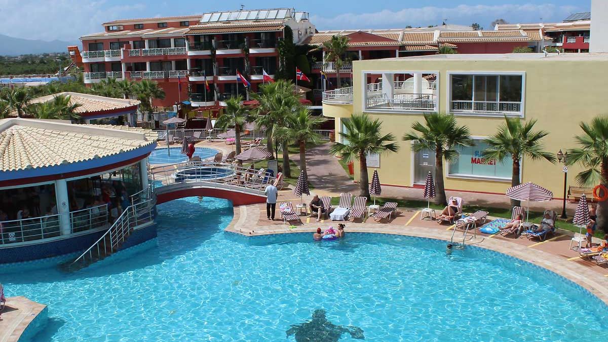 Caretta Beach Resort & Waterpark Zakynthos