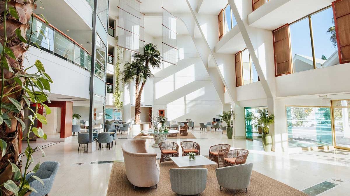 Wyjazdy, Wyloty z UK na Cypr