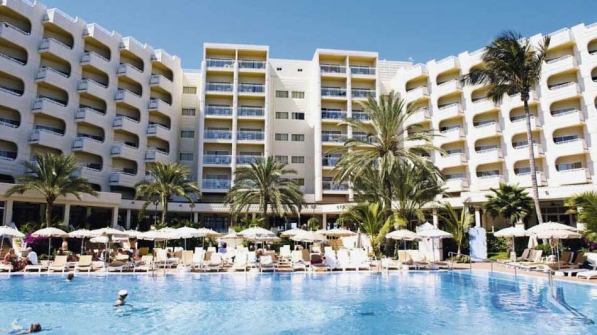 Riu Palace Tres Islas - basen