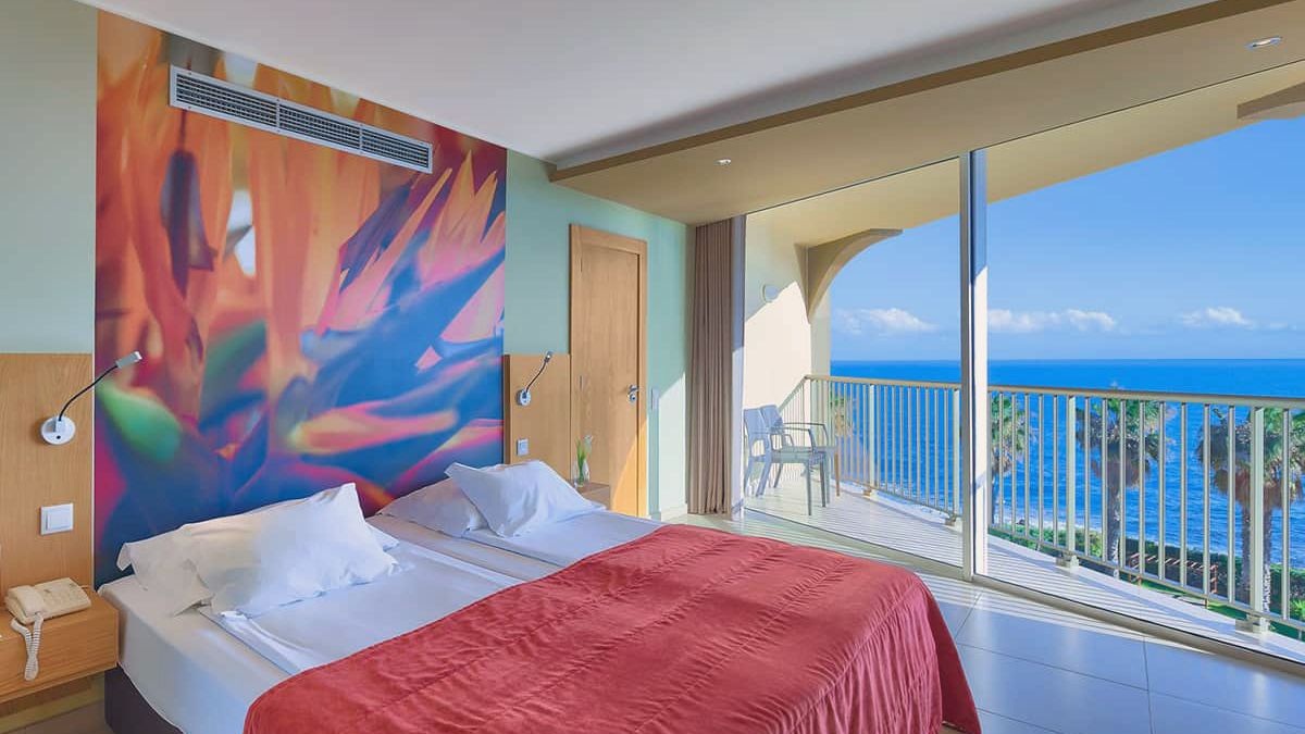 Four Views Oasis - pok&oacute;j