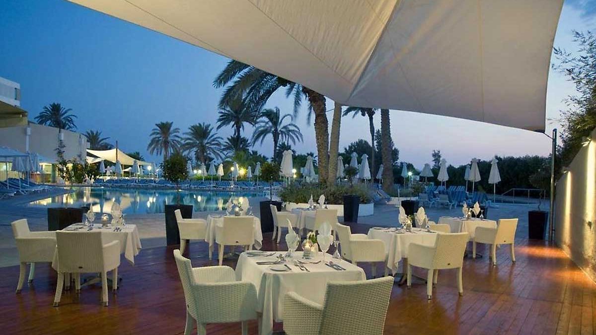 wyloty, wyjazdy na cypr z uk