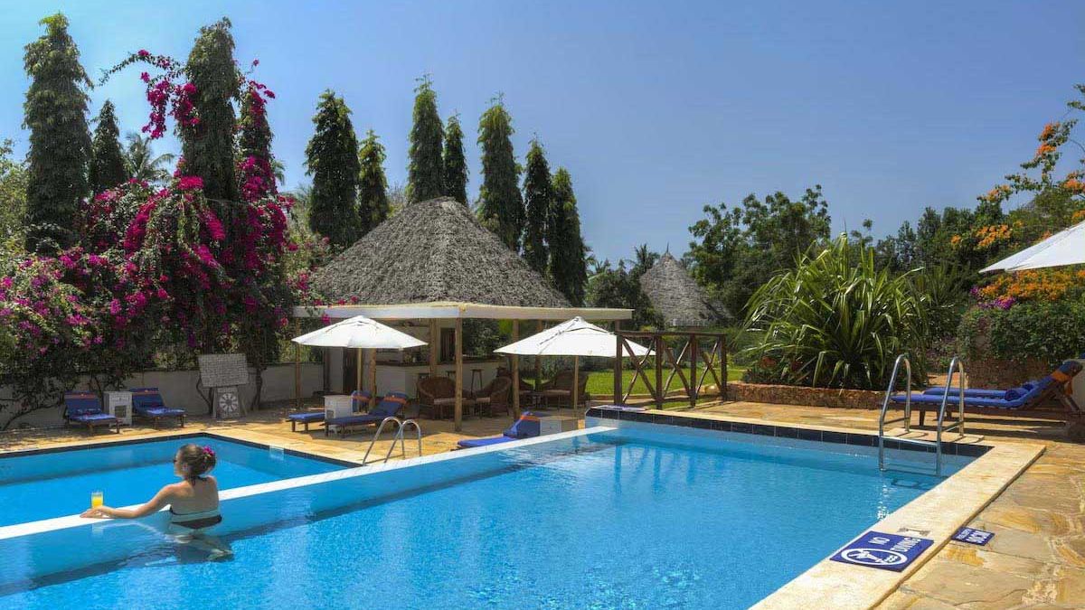 Sultan Sands Island Resort - basen