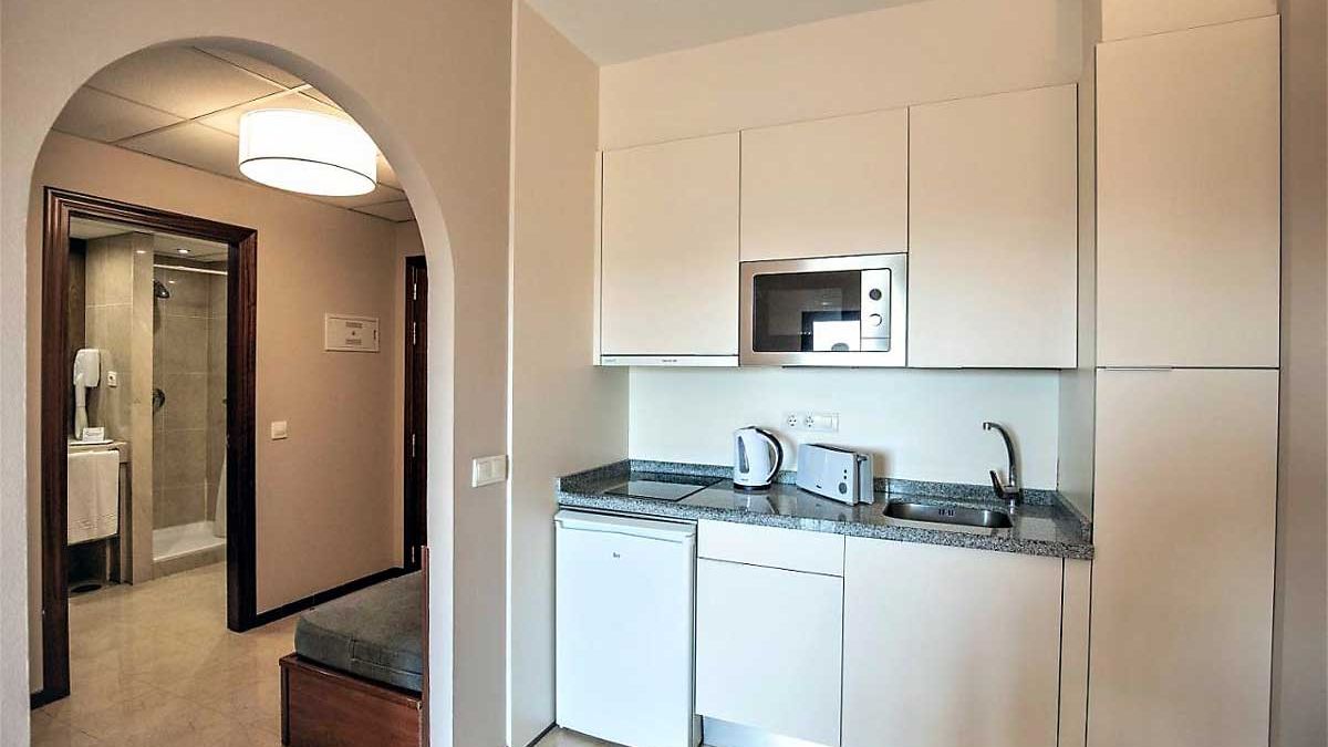 Costa del Sol wakacje z Londynu