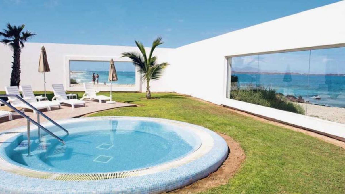 Riu Palace Tres Islas - basen