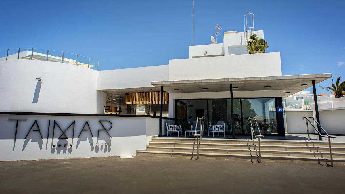 Hotel COOEE Taimar - wejście