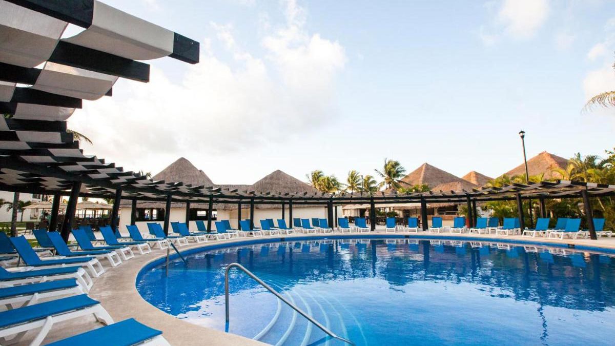 Allegro Playacar - basen