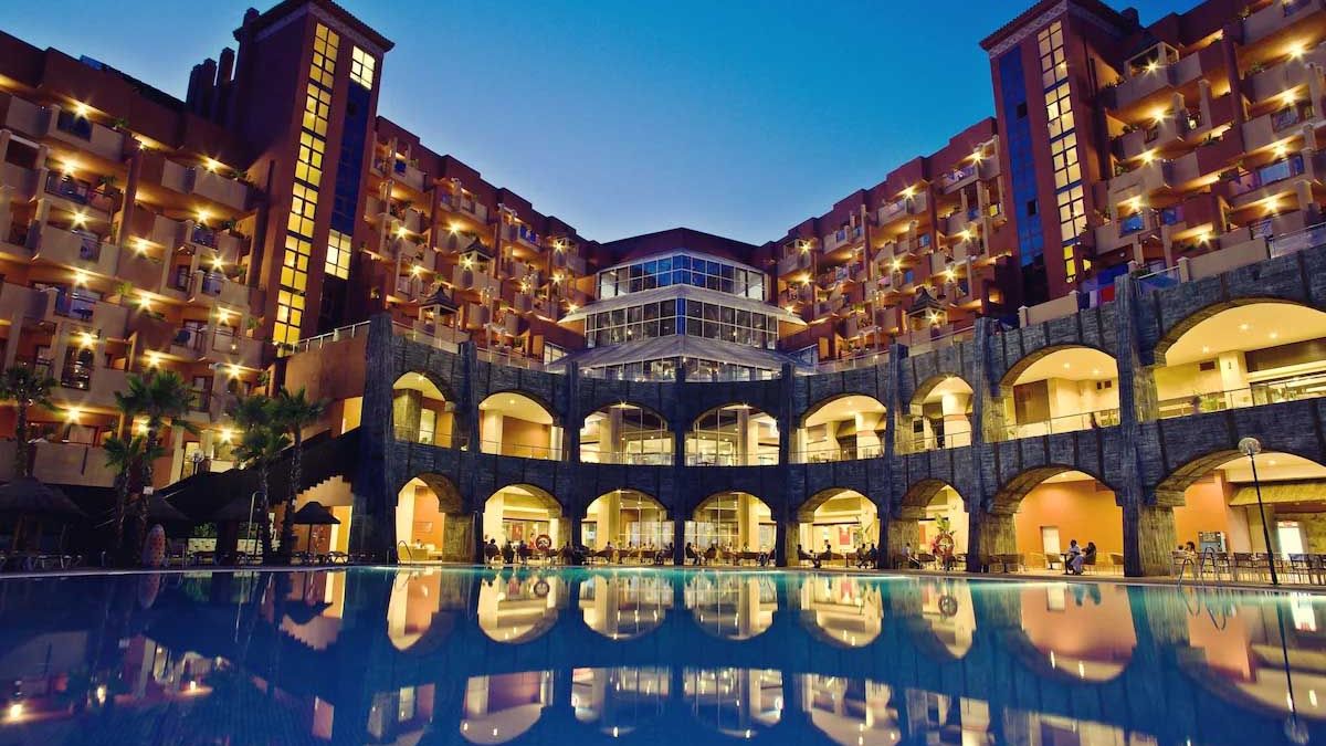 Holiday Polynesia - basen