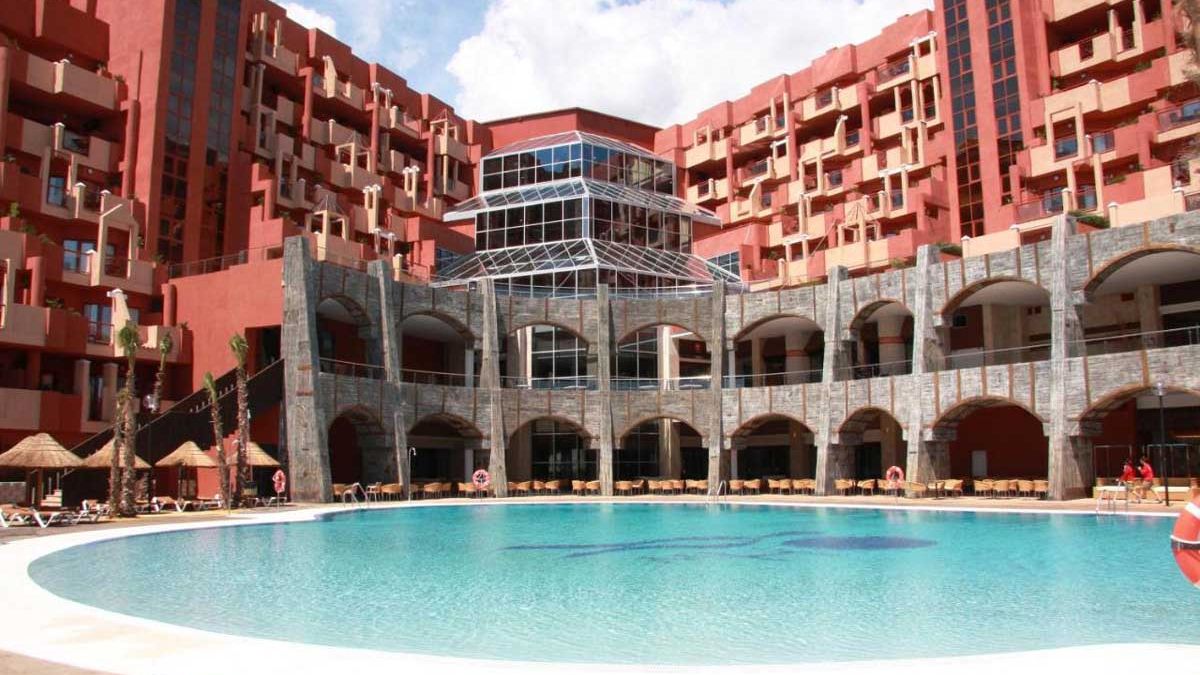 Holiday Polynesia - basen