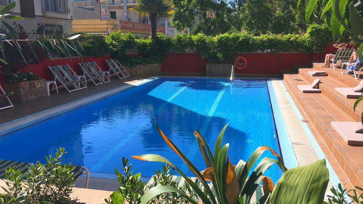 AQUA Hotel Bertran Park - basen