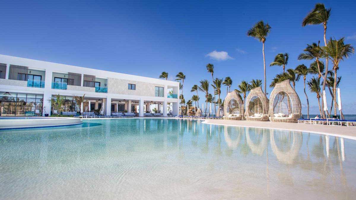 Serenade Punta Cana Beach & SPA Resort - basen