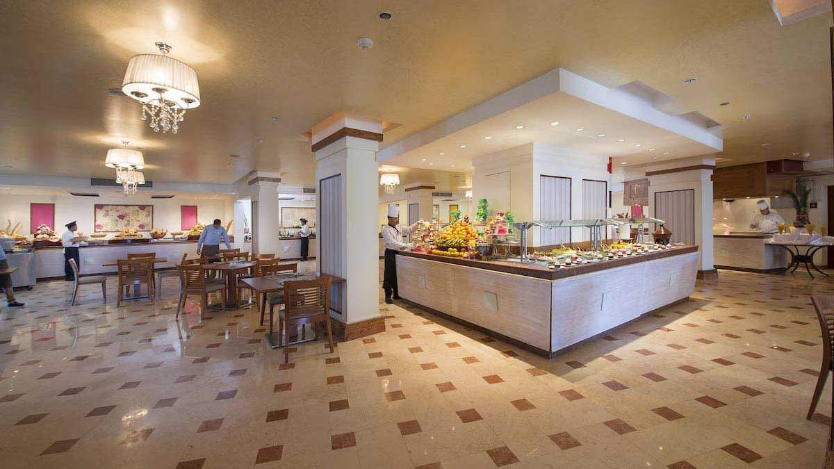 Amwaj Beach Club Abu Soma Resort - bufet