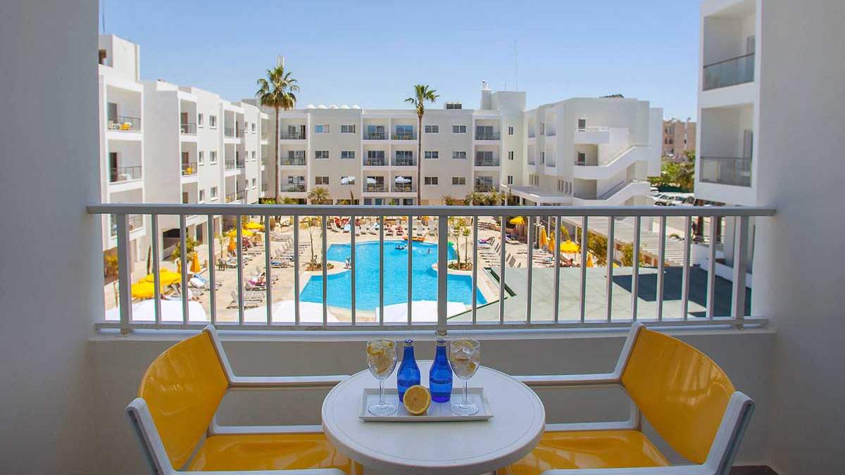 Mayfair Gardens Cypr