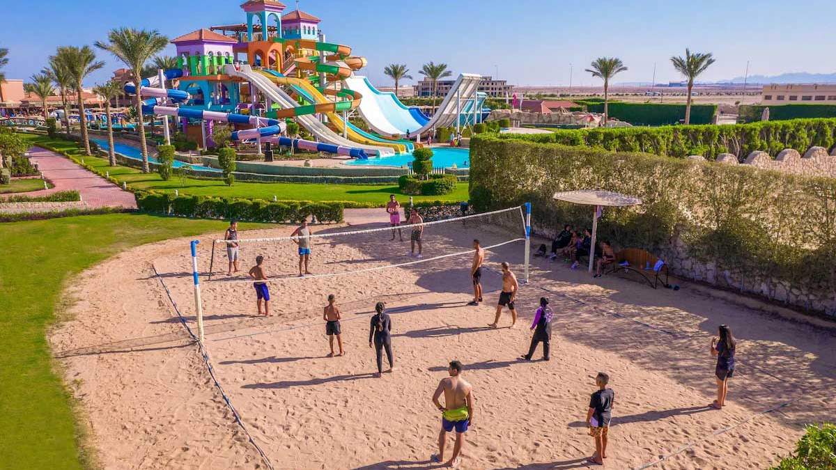 Charmillion Club Aqua Park - boisko