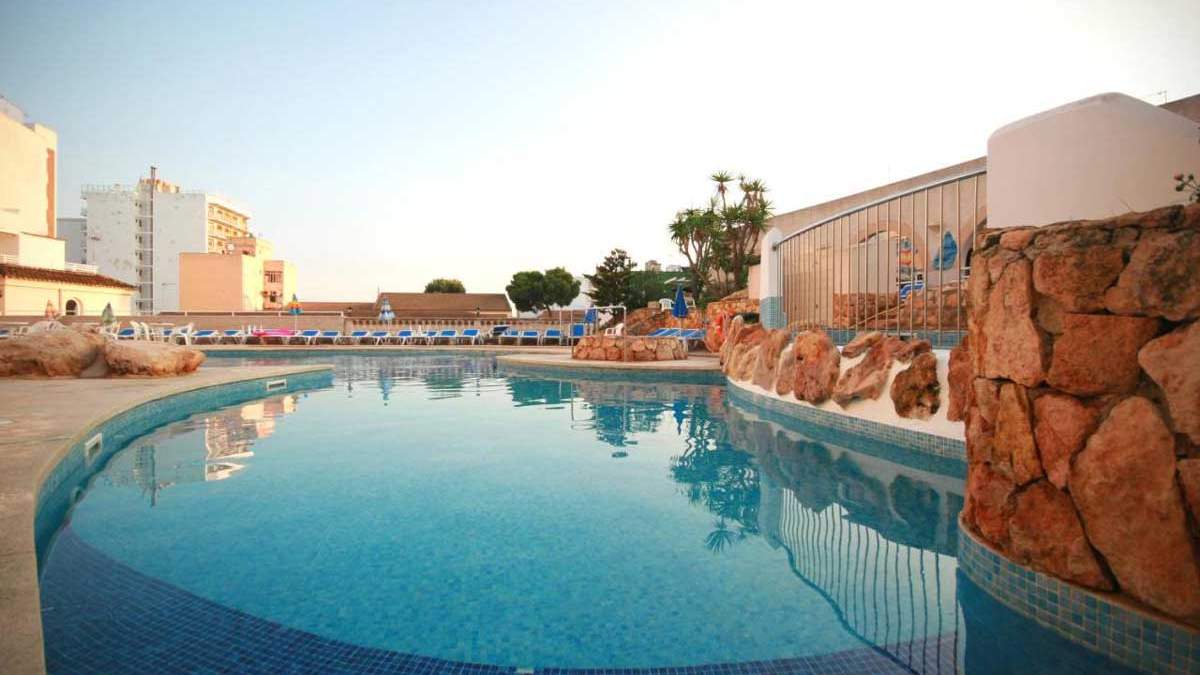 Hotel Kilimanjaro - basen