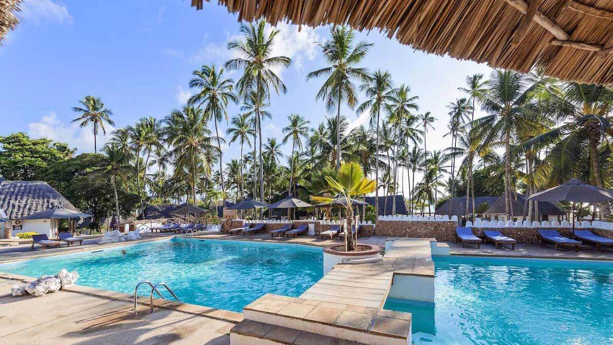Diamonds Mapenzi Beach - basen