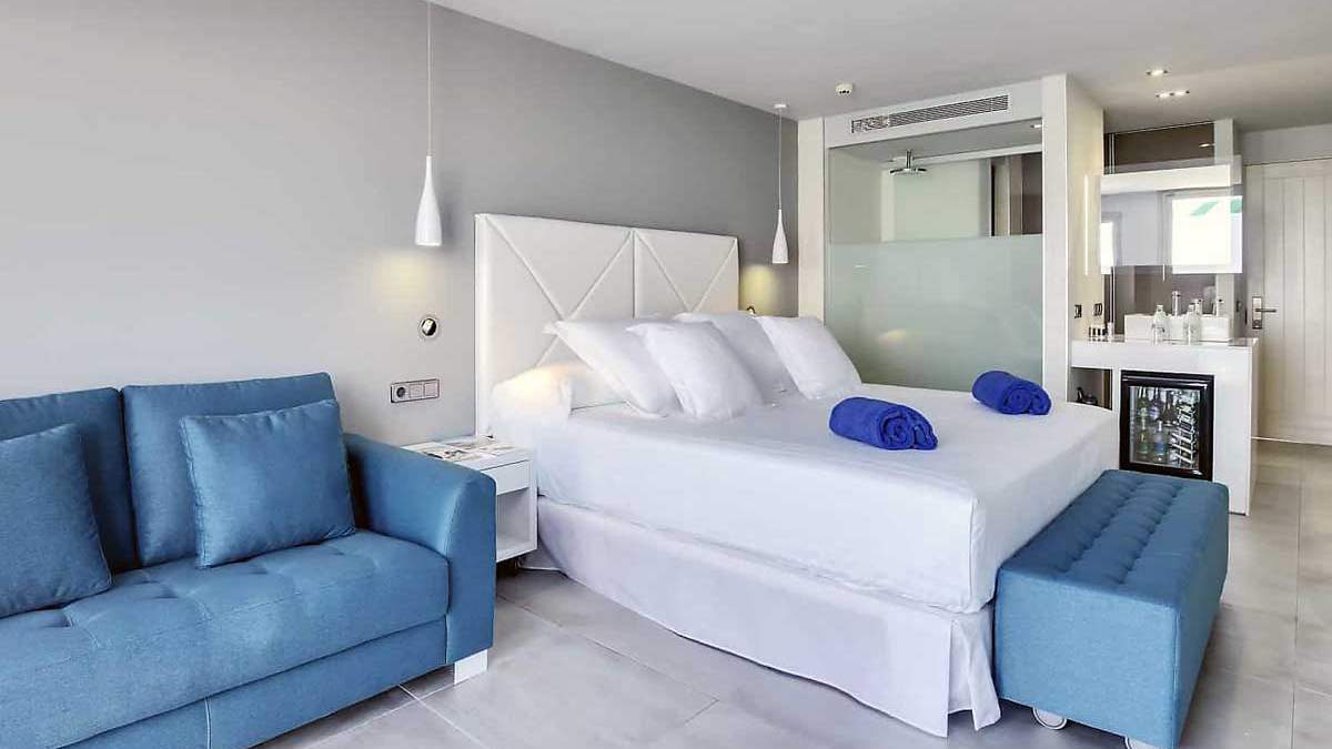 Lanzarote all-inclusive z Londynu
