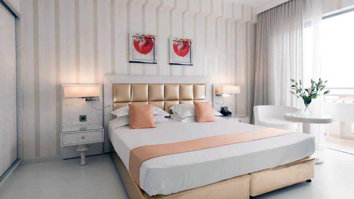 St. George Beach Hotel & Spa Resort - pokój