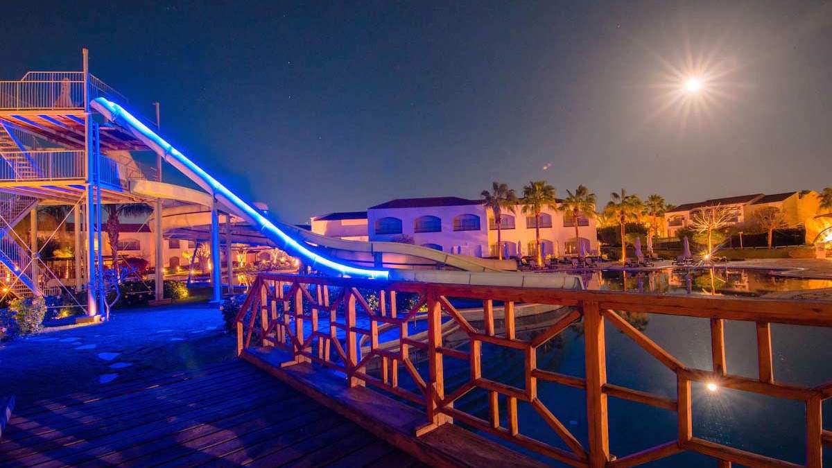 Reef Oasis Blue Bay Resort - zjezdzalnia