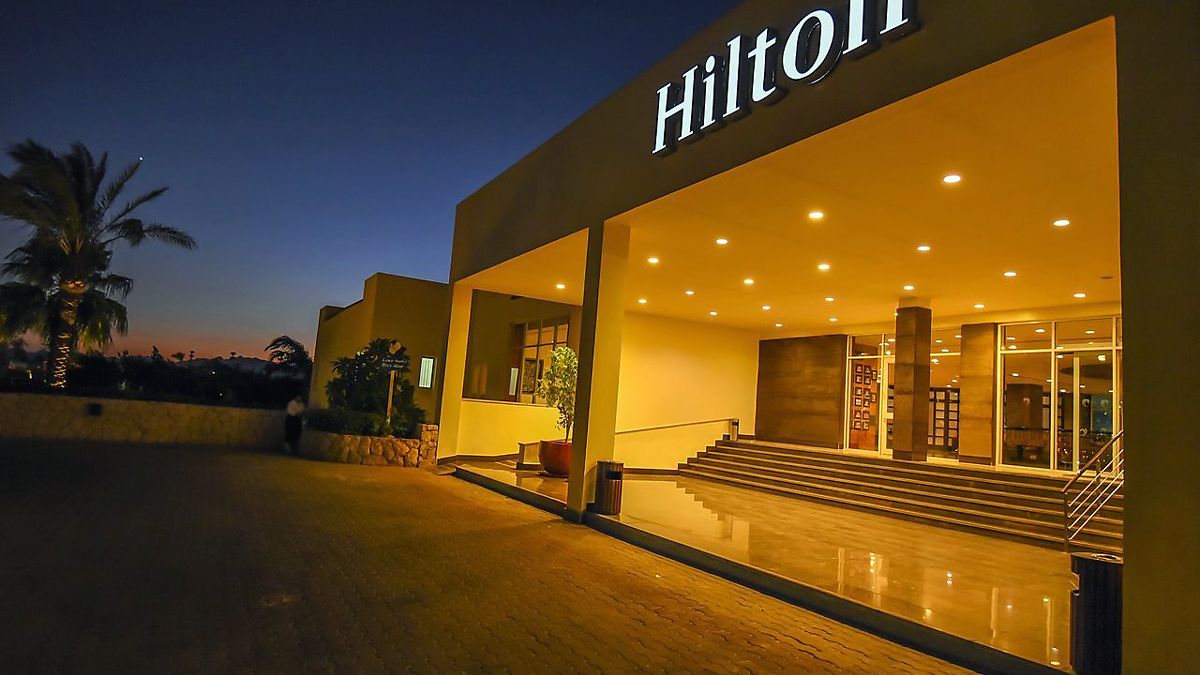 Hilton Sharks Bay Resort