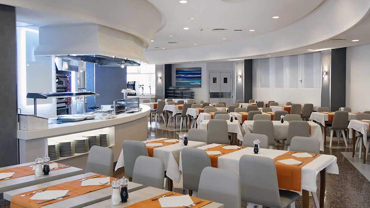 Servatur Waikiki Atlas Travel