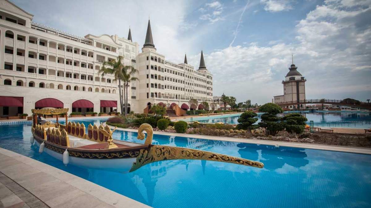 Titanic Mardan Palace - basen