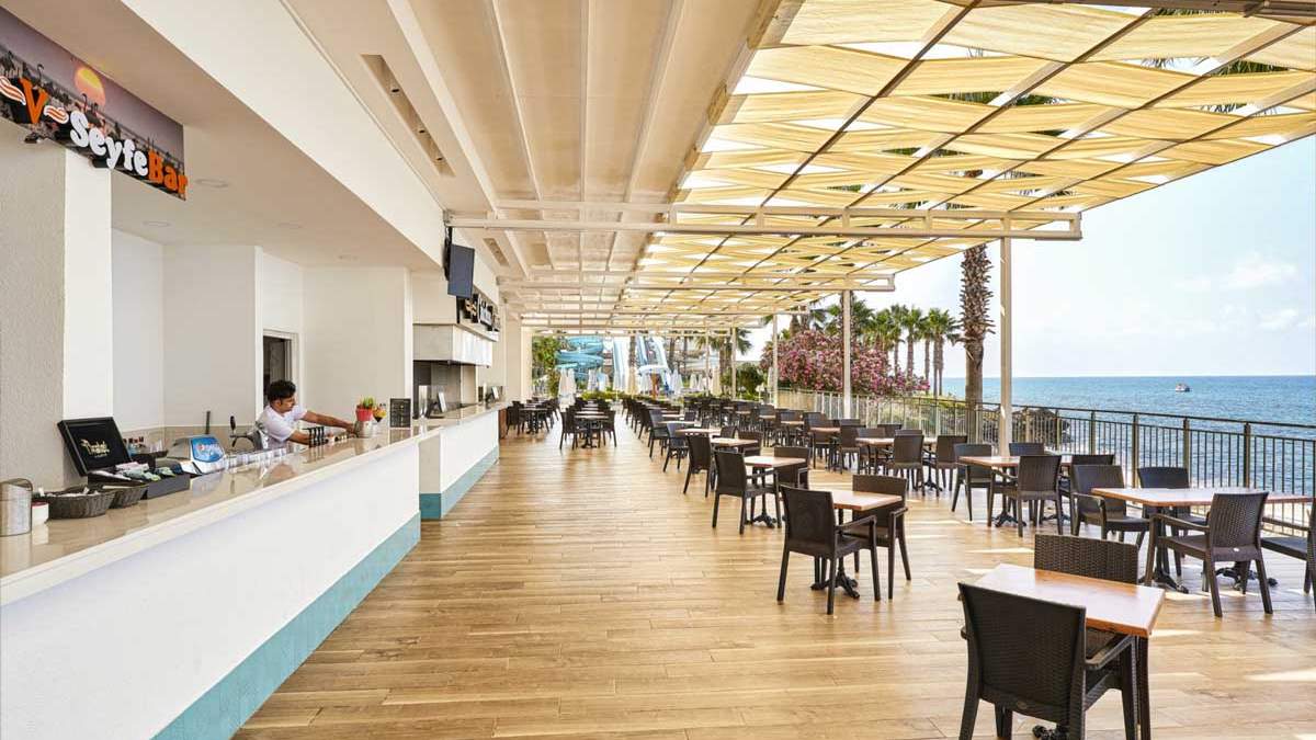 Vikingen Infinity Resort & SPA - bar