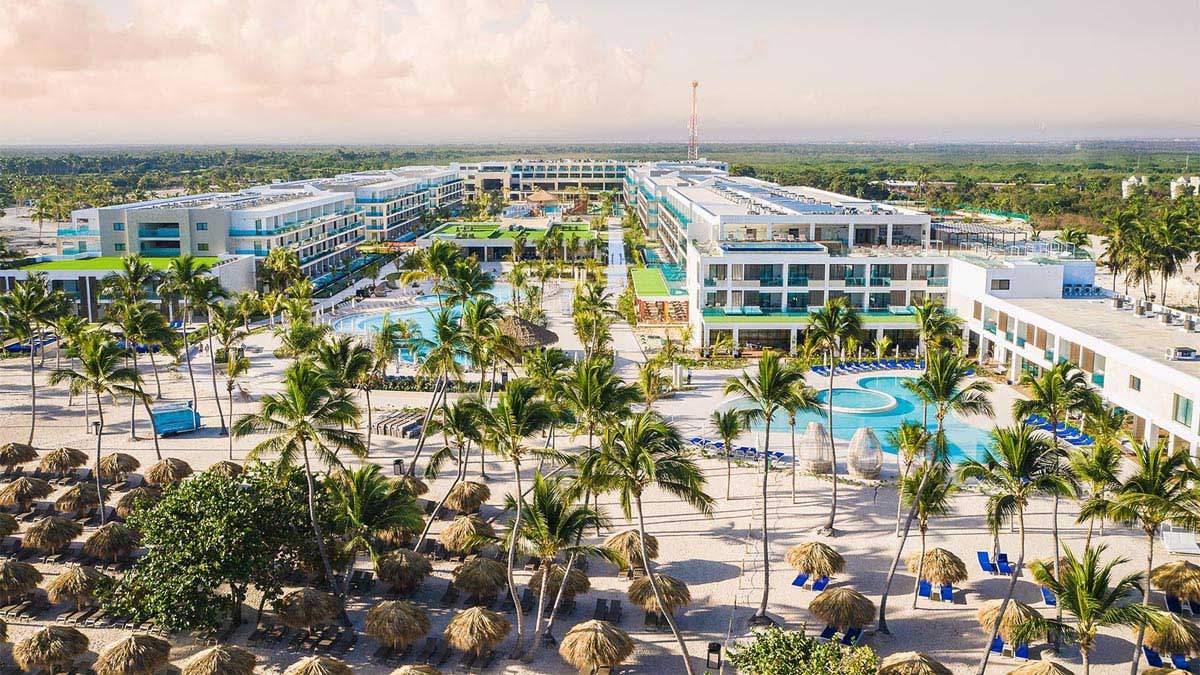 Serenade Punta Cana Beach & SPA Resort - basen