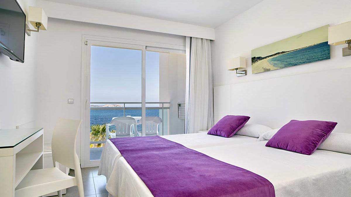 Nereida Aparthotel - pokój